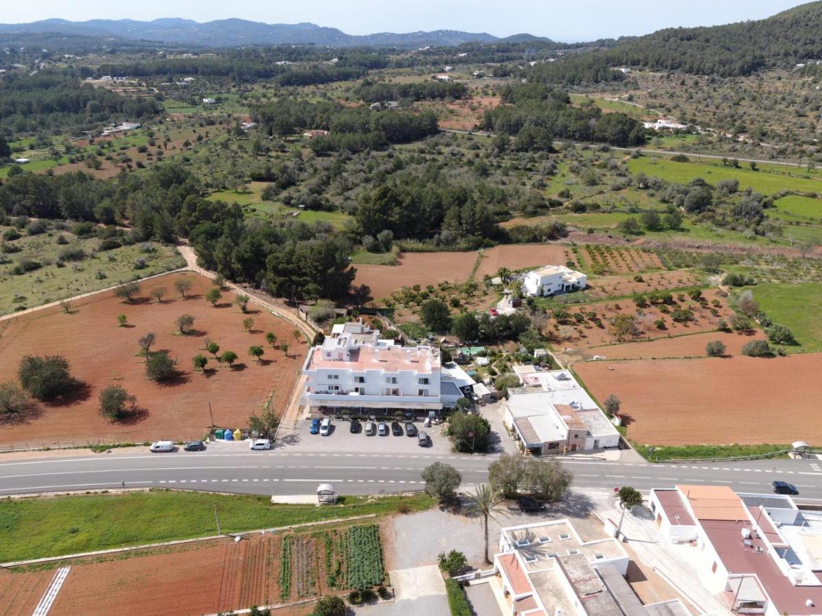 Ses Arcades Hotel Sant Joan De Labritja Bagian luar foto
